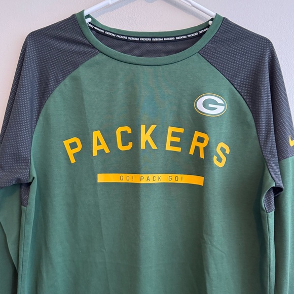 Nike Men's Green Bay Packers Long Sleeve Dri Fit Shirt NWOT - Picture 4 of 10